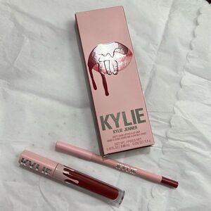 Kylie Jenner Matte Liquidd Lipstick and Lip Liner in Bite Me NWT in box